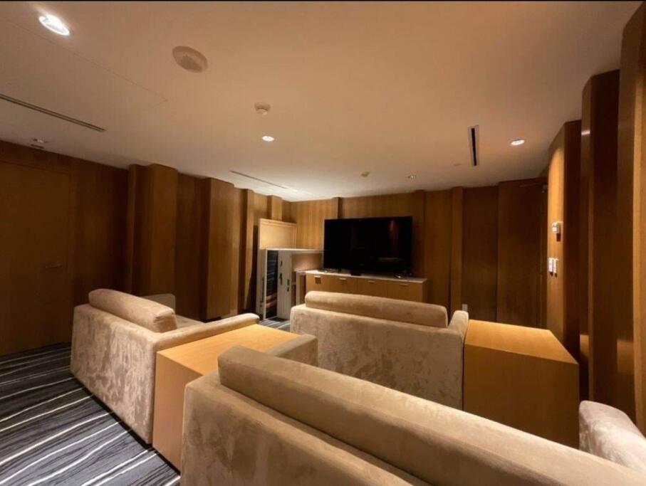 Cn Tower View With Free Parking, Pool, & More Amenities Toronto Exteriör bild
